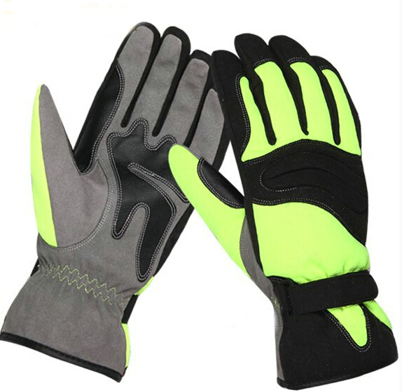 photo1-800-800 Hi-Vis Winter Work Glove with 3M thinsulate lining Dezi Associates Ltd